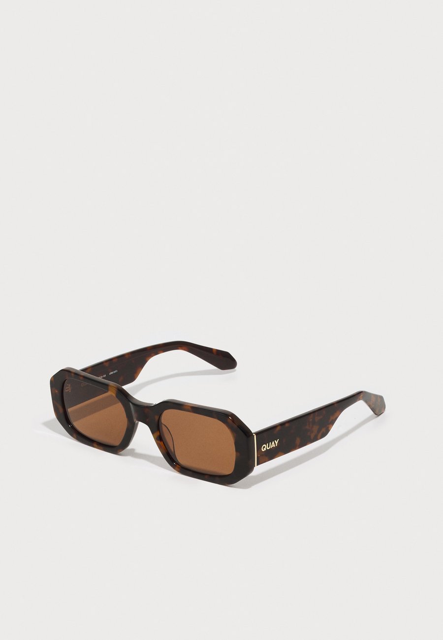 Солнцезащитные очки QUAY AUSTRALIA HYPED UP, Tortoise/Brown
Солнцезащитные очки QUAY AUSTRALIA HYPED UP, Tortoise/Brown