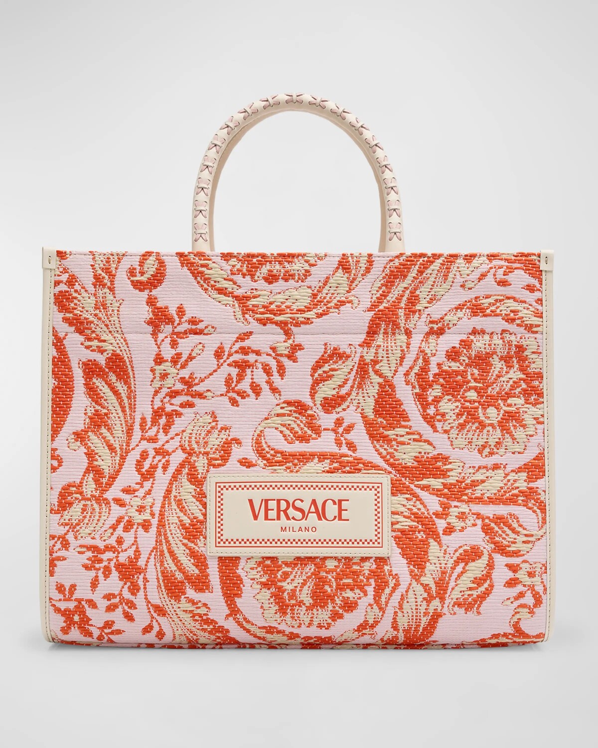 Большая сумка-тоут из парусины Barocco Versace, цвет Multicolor Ivory Coral
Большая сумка-тоут из парусины Barocco Versace, цвет Multicolor Ivory Coral