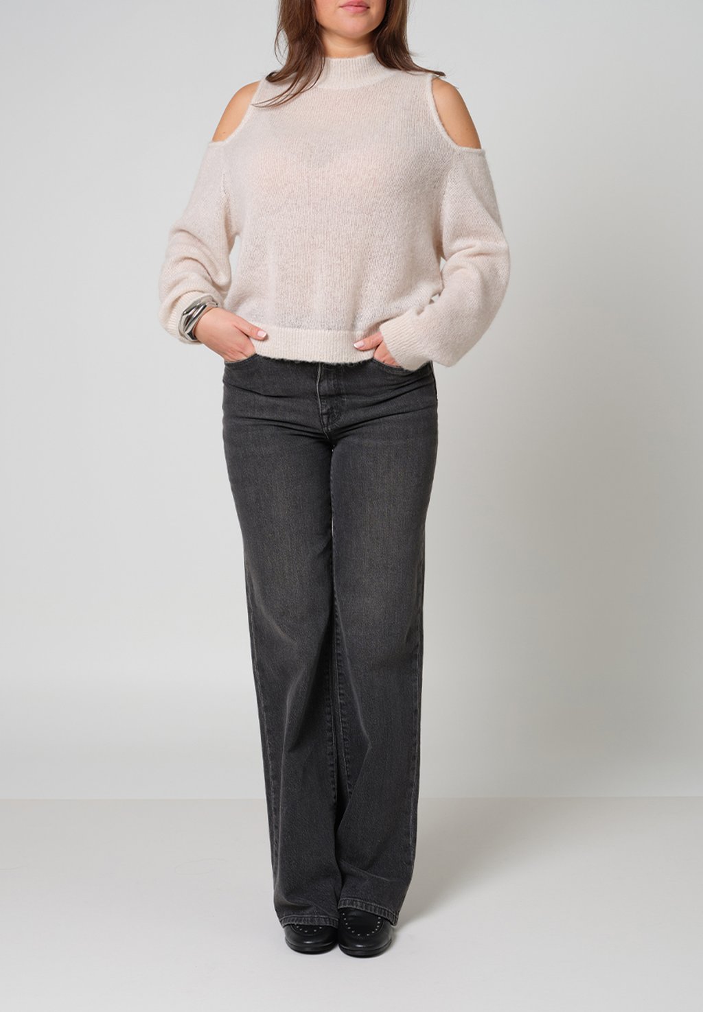 Джемпер AVIEL OPEN SHOULDER Dante6, молочный
Джемпер AVIEL OPEN SHOULDER Dante6, молочный