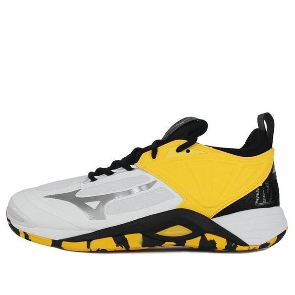 Кроссовки wave momentum 2 'white yellow' Mizuno, белый
Кроссовки wave momentum 2 'white yellow' Mizuno, белый