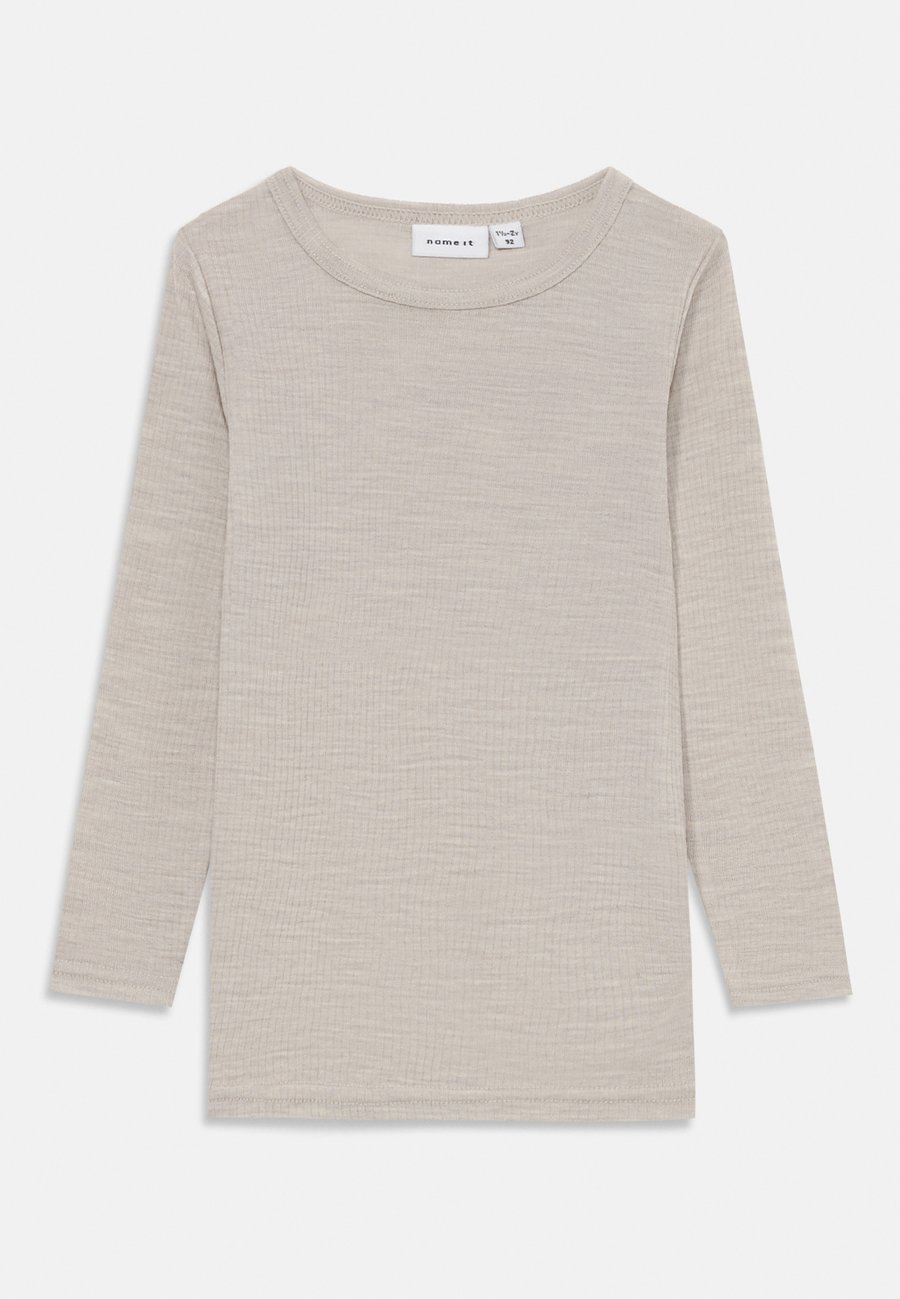 Топ Name it NMNWAX WOOL RIB TOP, Nacreous Cloud/Light Grey
Топ Name it NMNWAX WOOL RIB TOP, Nacreous Cloud/Light Grey