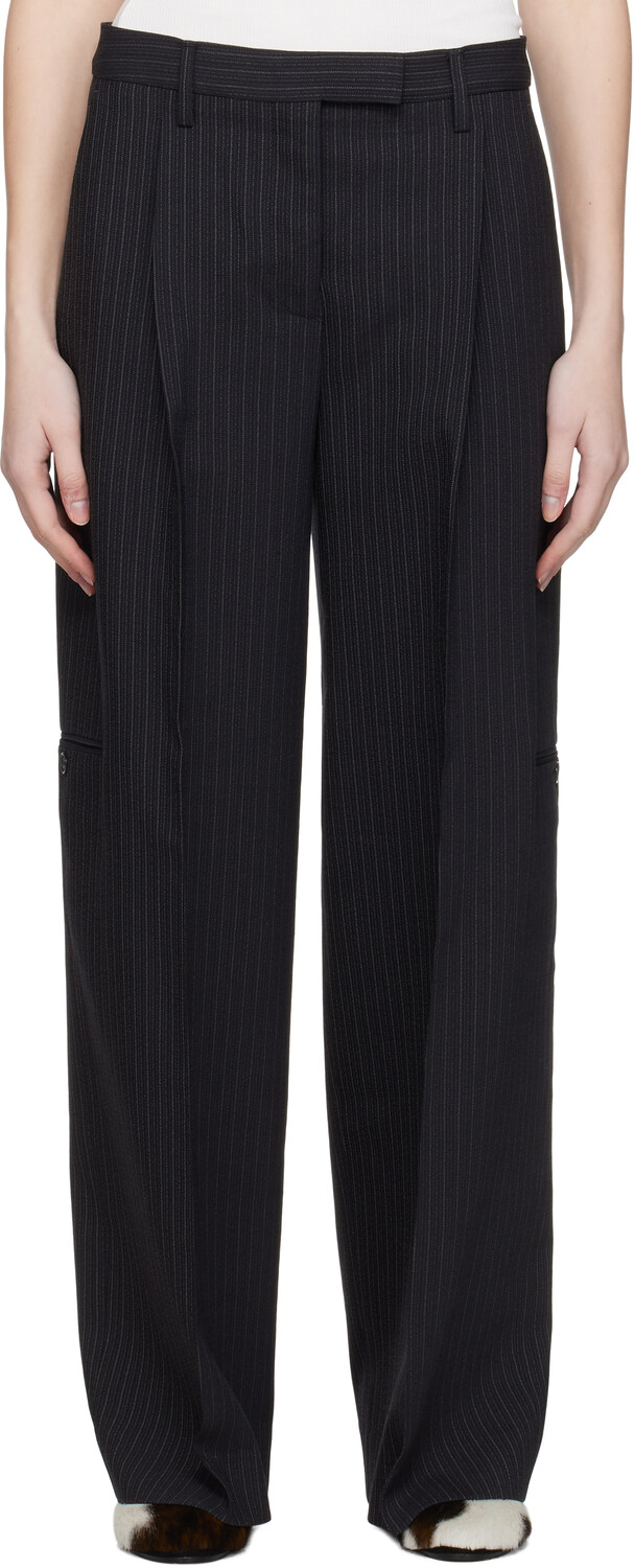 Брюки в тонкую полоску, сшитые на заказ Acne Studios
Брюки в тонкую полоску, сшитые на заказ Acne Studios