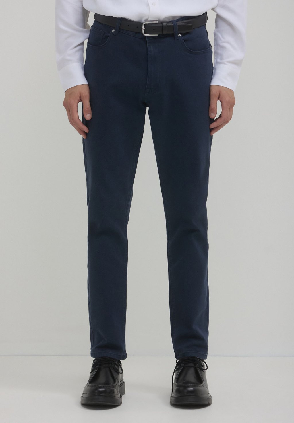 Джинсы облегающего кроя 5 TASCHE Calliope, темно-синий
Джинсы облегающего кроя 5 TASCHE Calliope, темно-синий