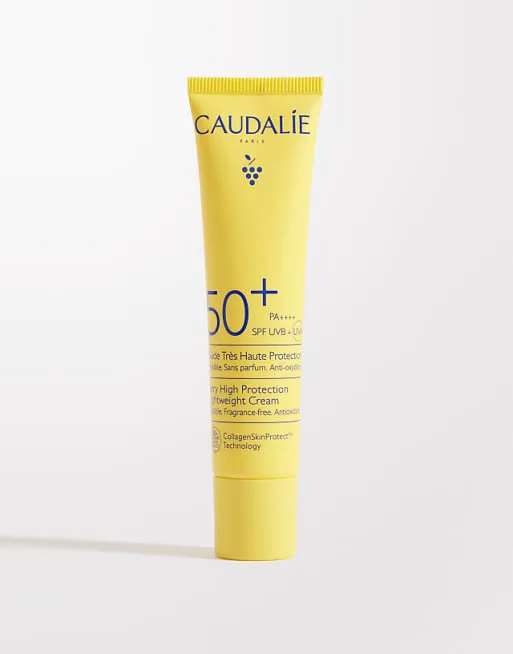 Caudalie Легкий крем с очень высокой степенью защиты SPF50+ 40 мл
Caudalie Легкий крем с очень высокой степенью защиты SPF50+ 40 мл