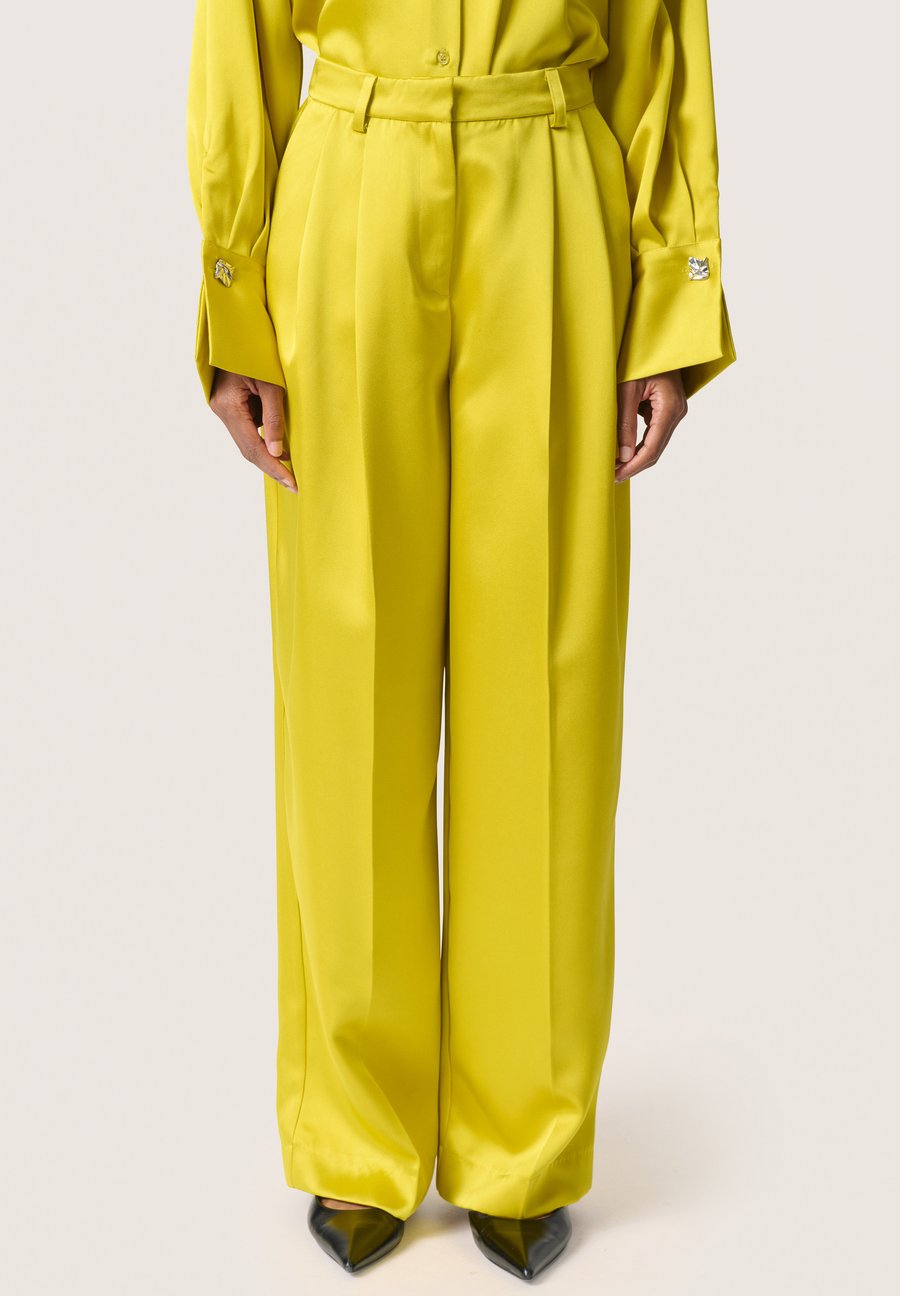 Брюки Soaked in Luxury SLLIVA PANTS, Snake Eye/Yellow
Брюки Soaked in Luxury SLLIVA PANTS, Snake Eye/Yellow