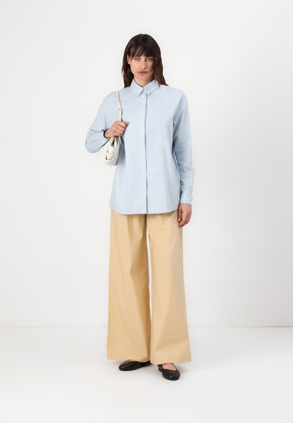 Брюки PANTALONI Patrizia Pepe, бежевый
Брюки PANTALONI Patrizia Pepe, бежевый