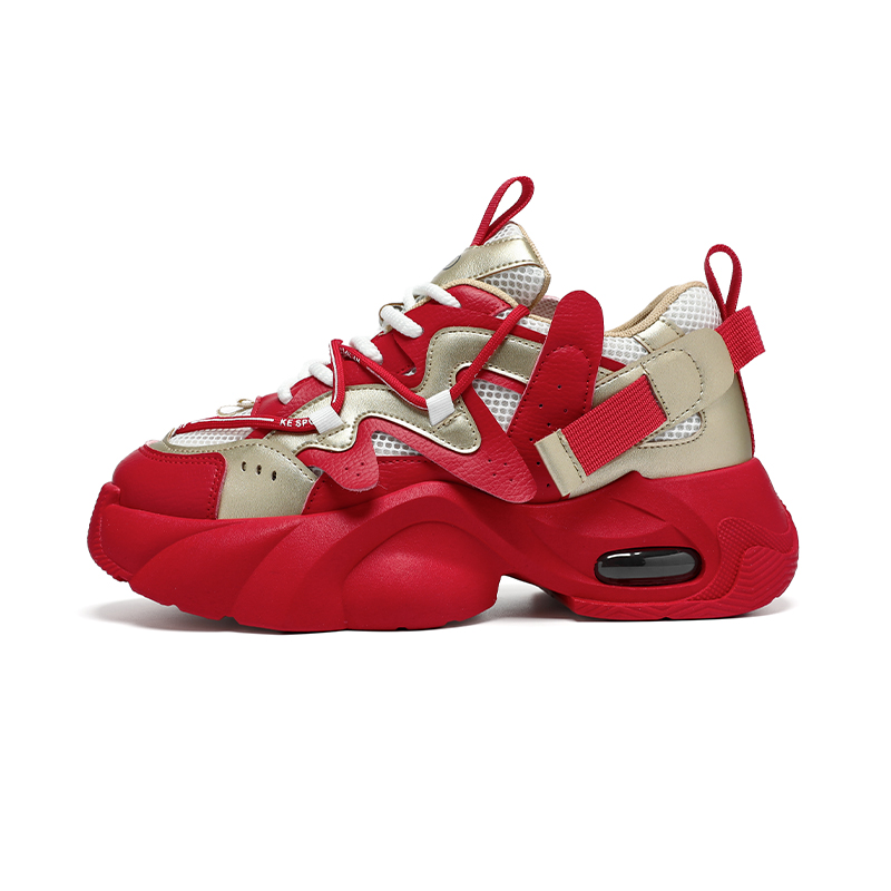 PLAY COBBLER Низкие массивные кроссовки мужские бело-красные, цвет White Red
PLAY COBBLER Низкие массивные кроссовки мужские бело-красные, цвет White Red