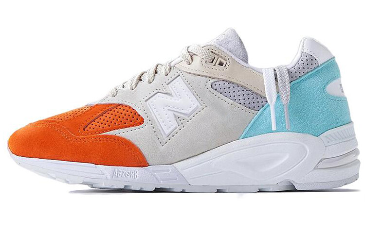 Кроссовки New Balance NB 990 V2 унисекс
Кроссовки New Balance NB 990 V2 унисекс