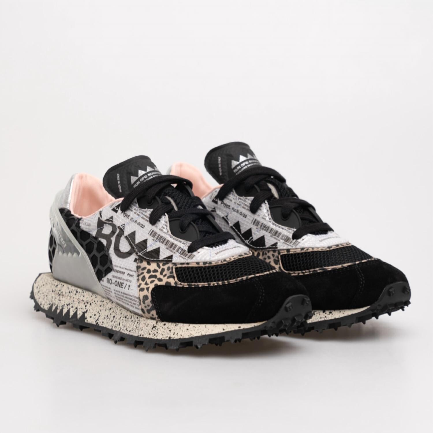 Черные мужские кроссовки Emo Run Of, черный
Черные мужские кроссовки Emo Run Of, черный