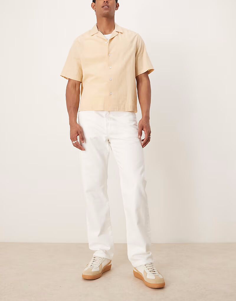 Джинсы Polo Ralph Lauren прямого кроя белого цвета 
Джинсы Polo Ralph Lauren прямого кроя белого цвета