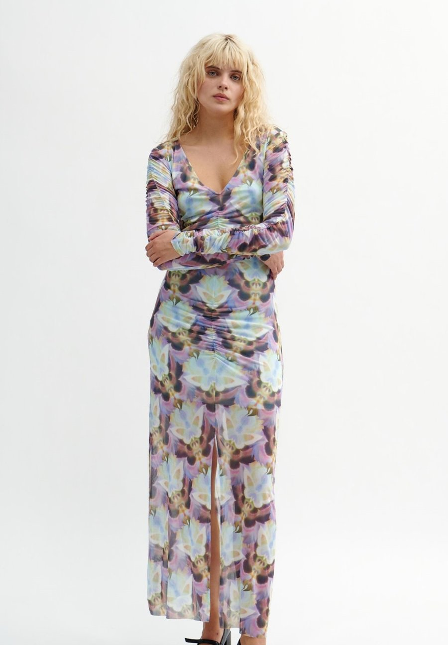 Платье Résumé Maxi dress, Multi/Multi-Coloured
Платье Résumé Maxi dress, Multi/Multi-Coloured