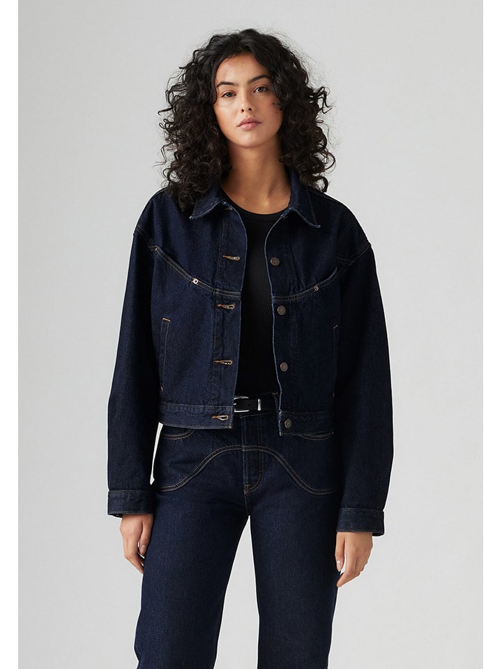 Levi's Джинсовая куртка темно-синего цвета
Levi's Джинсовая куртка темно-синего цвета