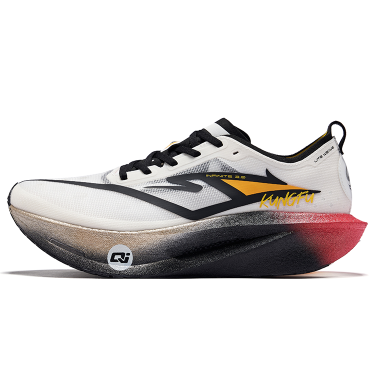 Erke Кроссовки для бега Realm Of The Orchid 3.0, низкие, мужские, цвет: белый, насыщенный черный 
Erke Кроссовки для бега Realm Of The Orchid 3.0, низкие, мужские, цвет: белый, насыщенный черный