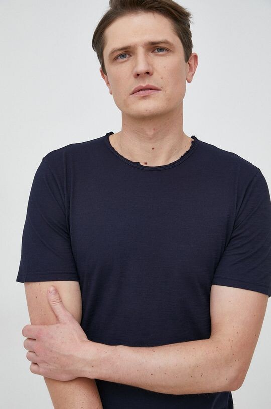 Хлопковая футболка United Colors of Benetton, темно-синий
Хлопковая футболка United Colors of Benetton, темно-синий