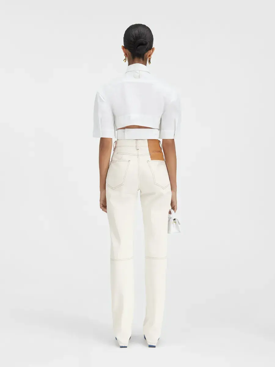 Джинсы прямого кроя Jacquemus, кремовый/табачный
Джинсы прямого кроя Jacquemus, кремовый/табачный