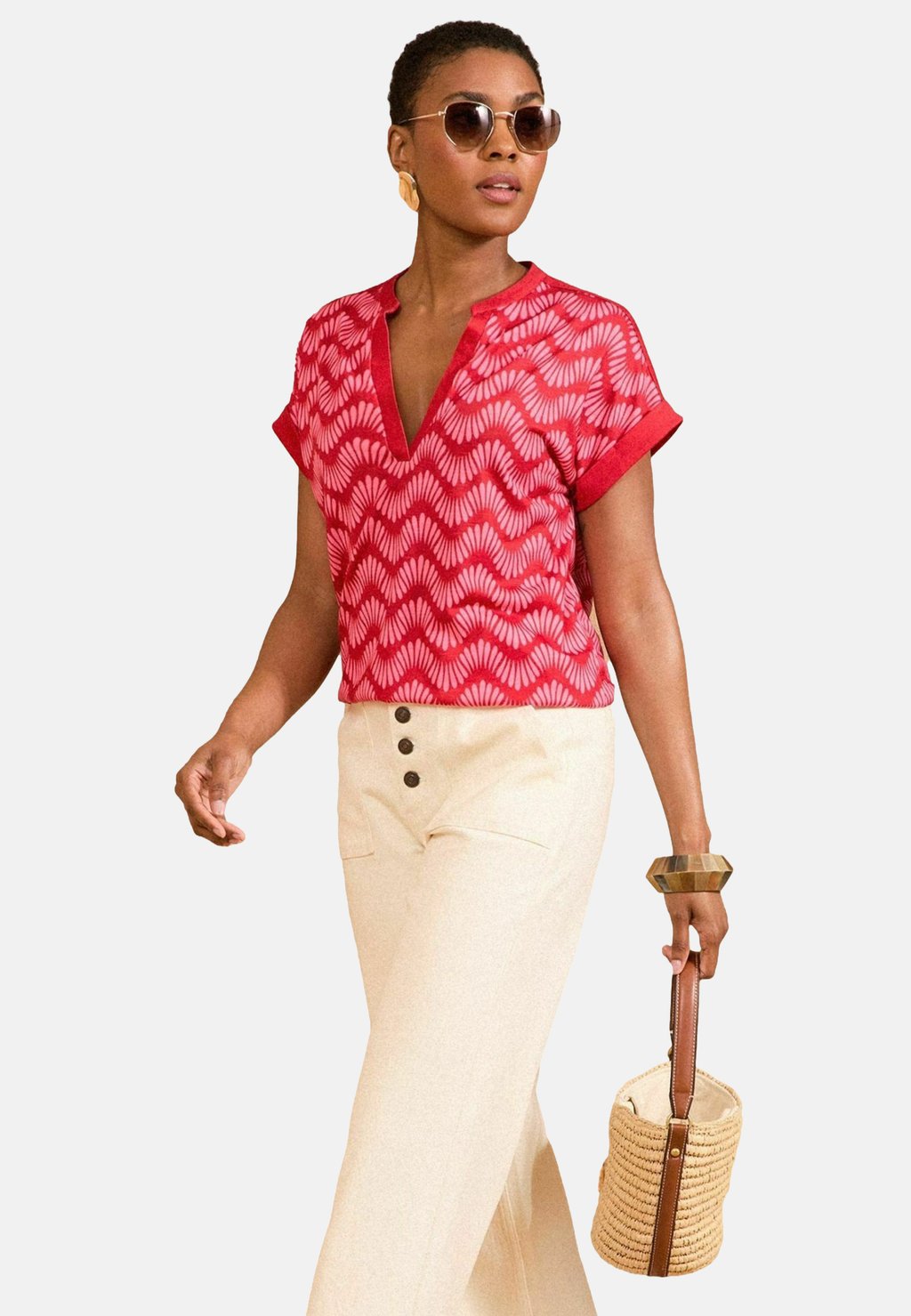 Футболка с принтом REGULAR FIT Love & Roses, красный
Футболка с принтом REGULAR FIT Love & Roses, красный