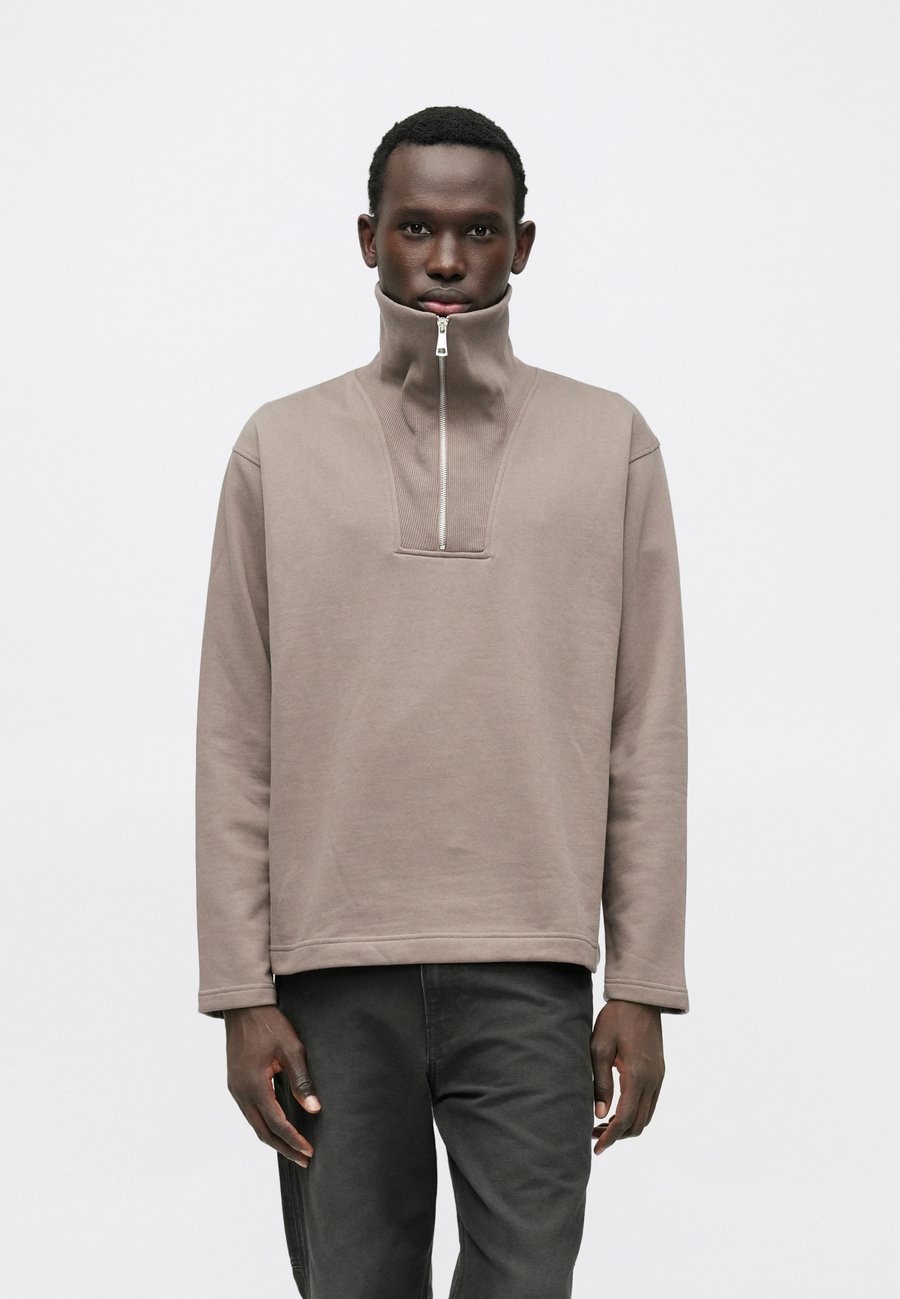 Толстовка Brave Soul MEN FUNNEL NECK, Light Brown
Толстовка Brave Soul MEN FUNNEL NECK, Light Brown