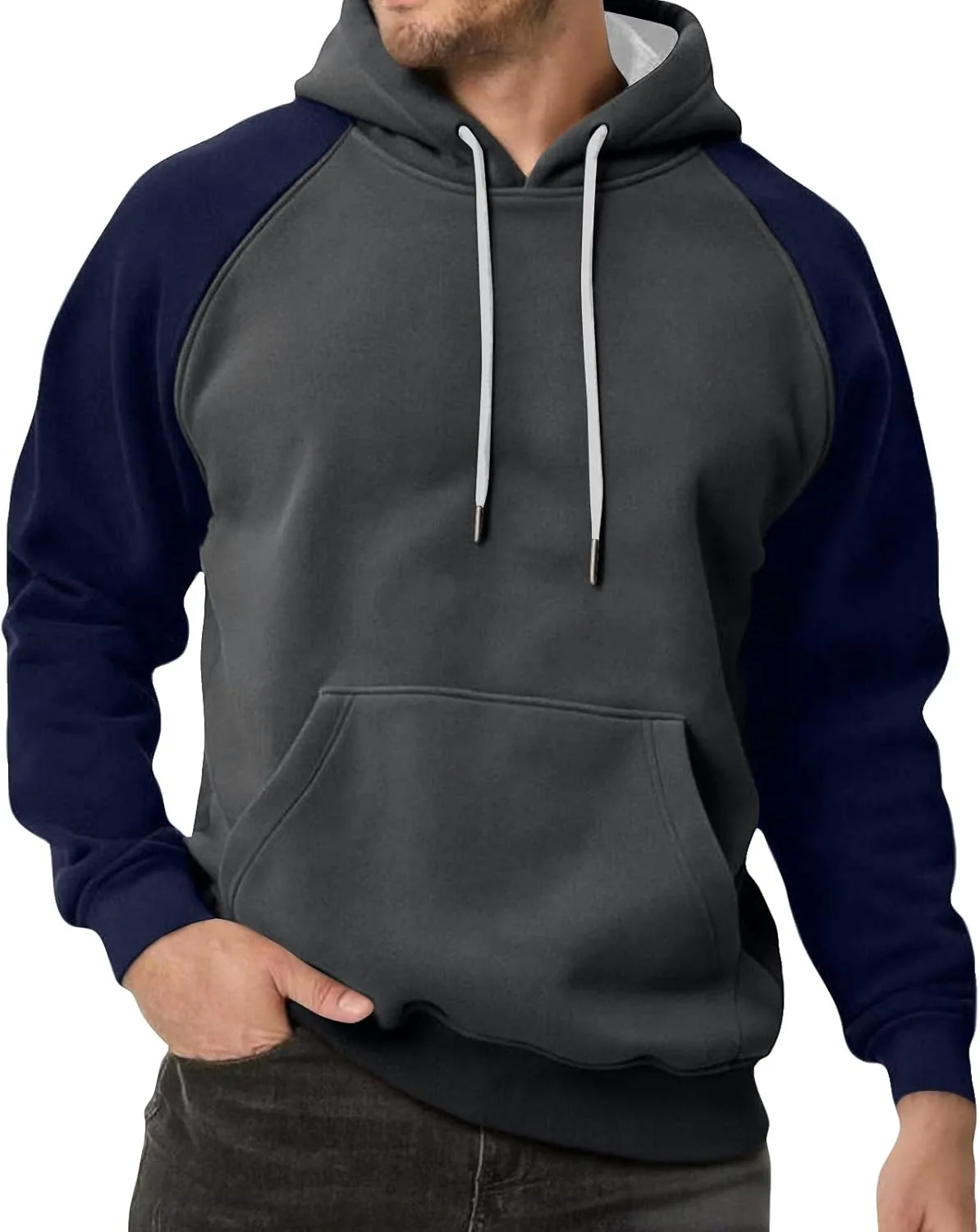 Мужской худи с пачворком и карманом
Мужской худи с пачворком и карманом