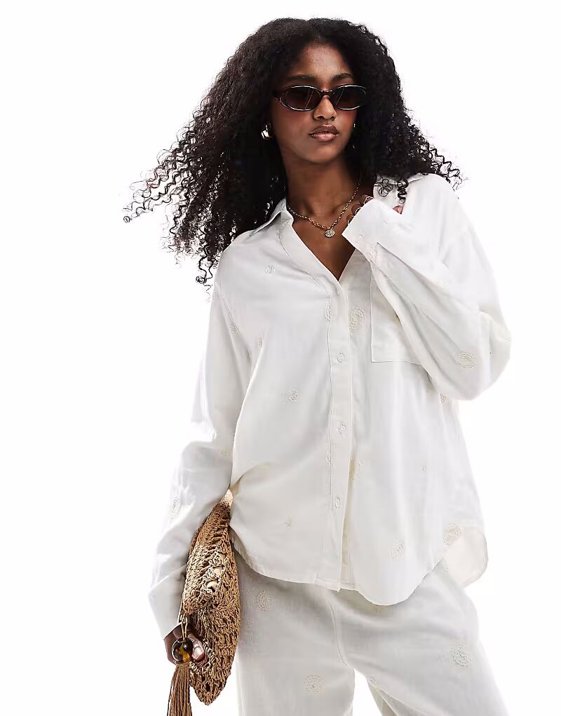 Льняная вышитая рубашка с длинным рукавом белого цвета Only
Льняная вышитая рубашка с длинным рукавом белого цвета Only