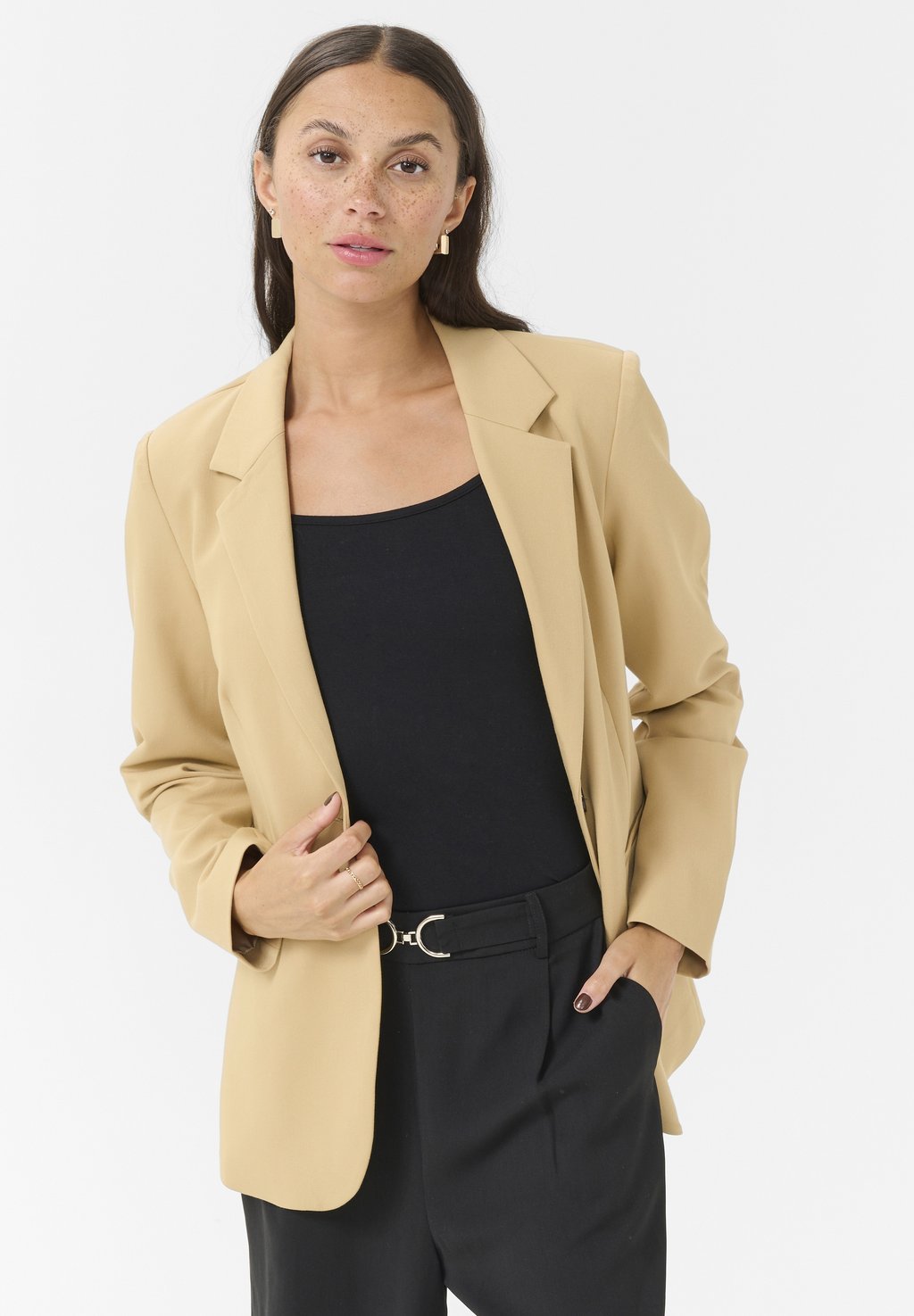 Блейзер KASAKURA Kaffe, коричневый
Блейзер KASAKURA Kaffe, коричневый