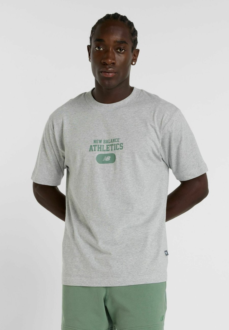 Футболка New Balance HERITAGE GRAPHIC, Grey, Серый, Футболка New Balance HERITAGE GRAPHIC, Grey
Футболка New Balance HERITAGE GRAPHIC, Grey, Серый, Футболка New Balance HERITAGE GRAPHIC, Grey