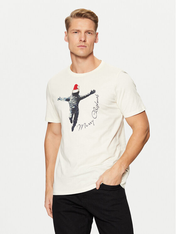 Футболка стандартного кроя Blend, экрю
Футболка стандартного кроя Blend, экрю