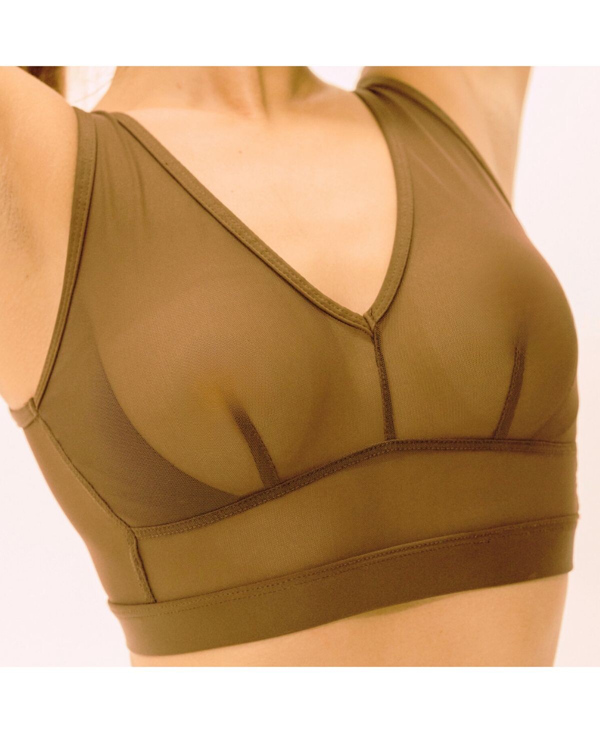 Бюстгальтер-майка из сетки телесного оттенка Naked Rebellion
Бюстгальтер-майка из сетки телесного оттенка Naked Rebellion