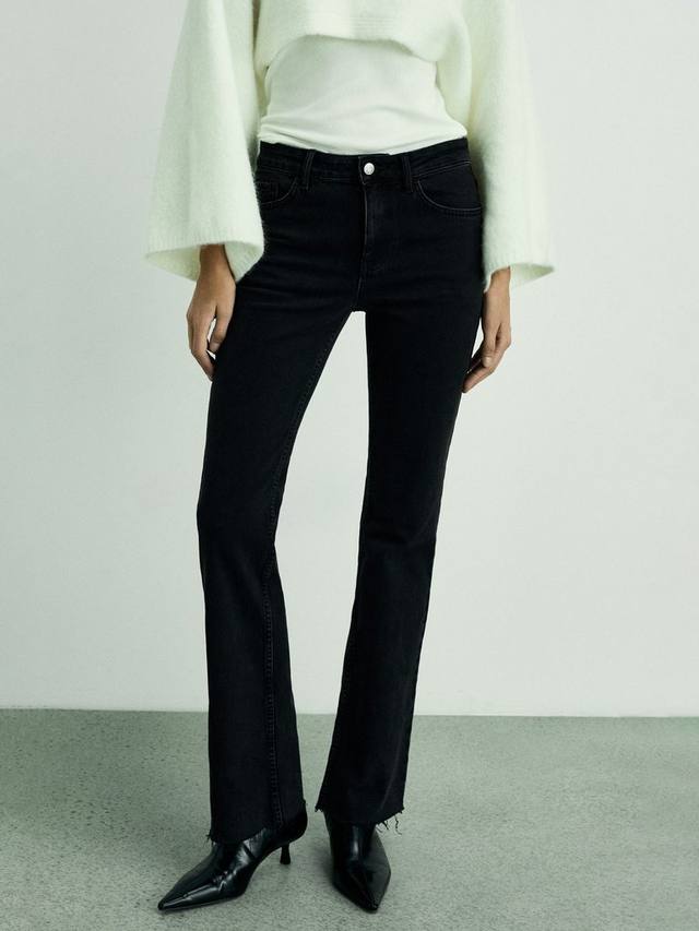 Расклешенные джинсы fiona средней посадки Mango, цвет Open Grey
Расклешенные джинсы fiona средней посадки Mango, цвет Open Grey