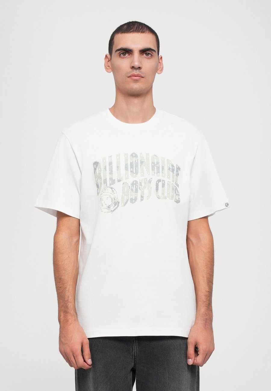 Футболка Billionaire Boys Club TRI TONE ARCH LOGO, White, Белый, Футболка Billionaire Boys Club TRI TONE ARCH LOGO, White
Футболка Billionaire Boys Club TRI TONE ARCH LOGO, White, Белый, Футболка Billionaire Boys Club TRI TONE ARCH LOGO, White