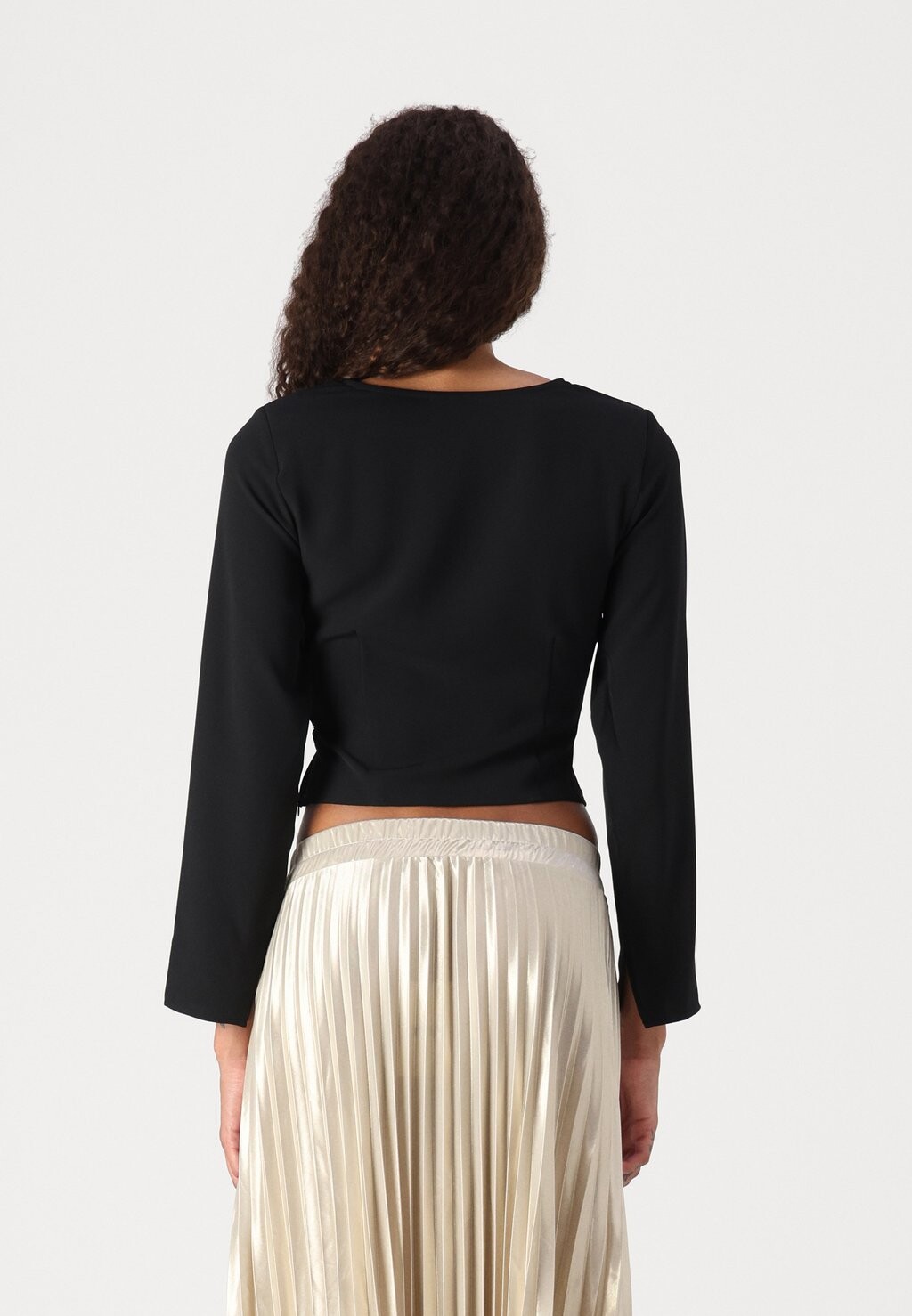 Блуза VMVITA DETAIL VIP Vero Moda, черный
Блуза VMVITA DETAIL VIP Vero Moda, черный