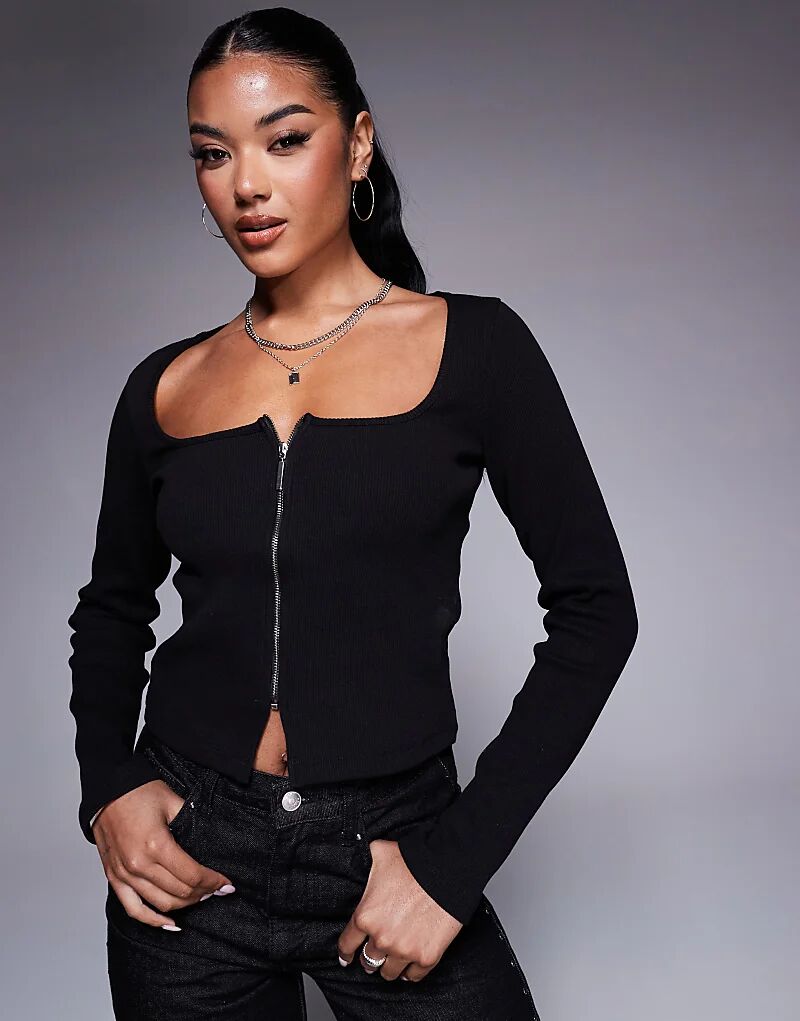 Топ с длинными рукавами, застежкой-молнией спереди, квадратным вырезом черного цвета ASOS DESIGN
Топ с длинными рукавами, застежкой-молнией спереди, квадратным вырезом черного цвета ASOS DESIGN