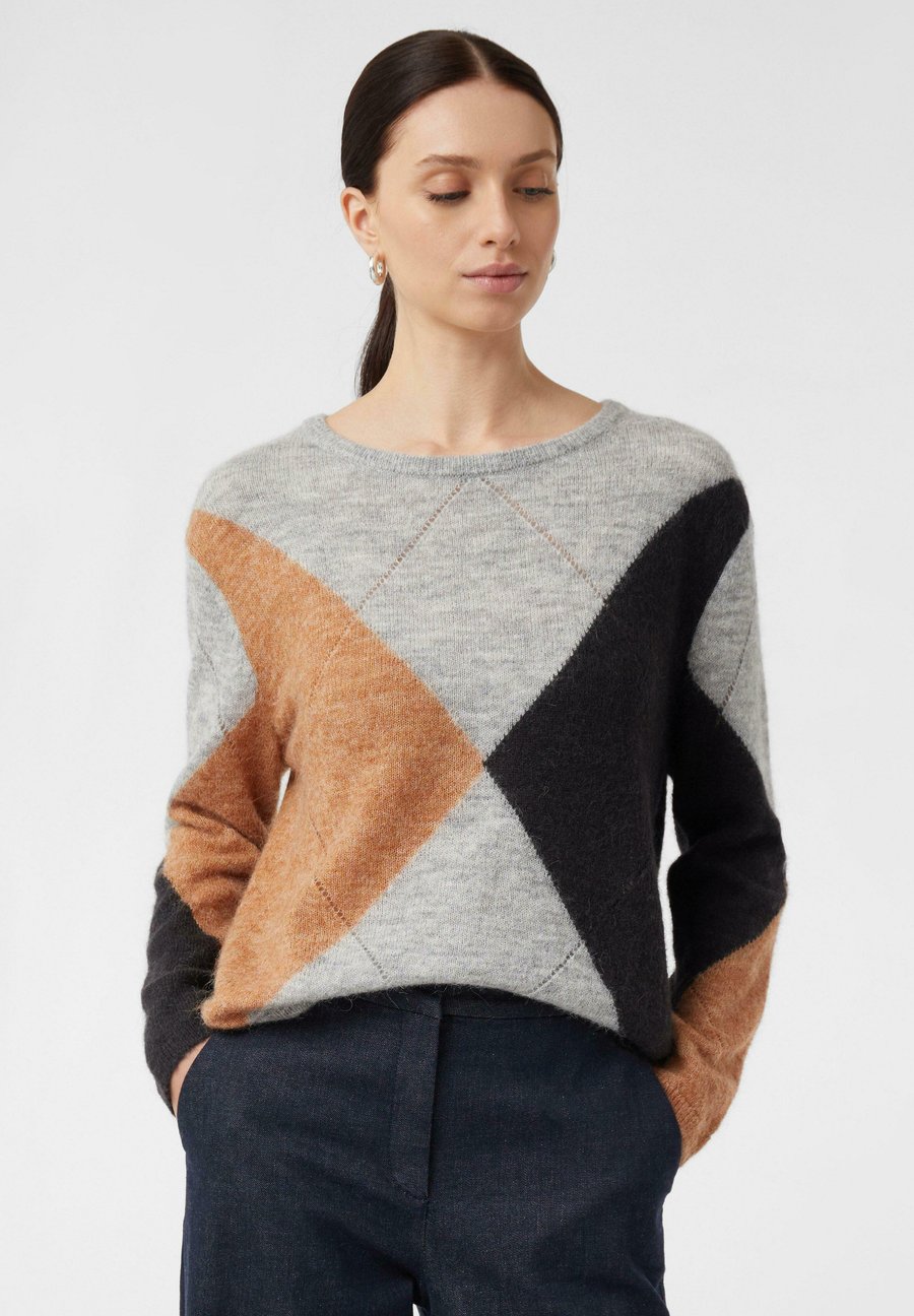 Джемпер comma IM ARGYLE-DESIGN, Grau/Grey
Джемпер comma IM ARGYLE-DESIGN, Grau/Grey