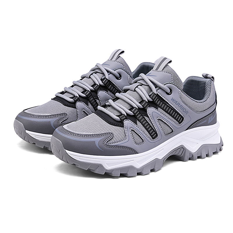 WARRIOR Низкие повседневные туфли мужские серо-черные
WARRIOR Низкие повседневные туфли мужские серо-черные