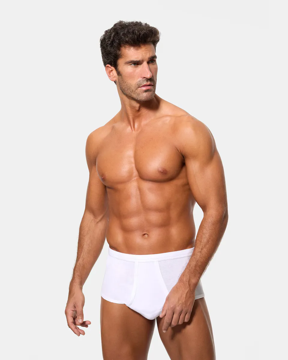 Комплект из двух однотонных белых мужских трусов Abanderado, белый
Комплект из двух однотонных белых мужских трусов Abanderado, белый