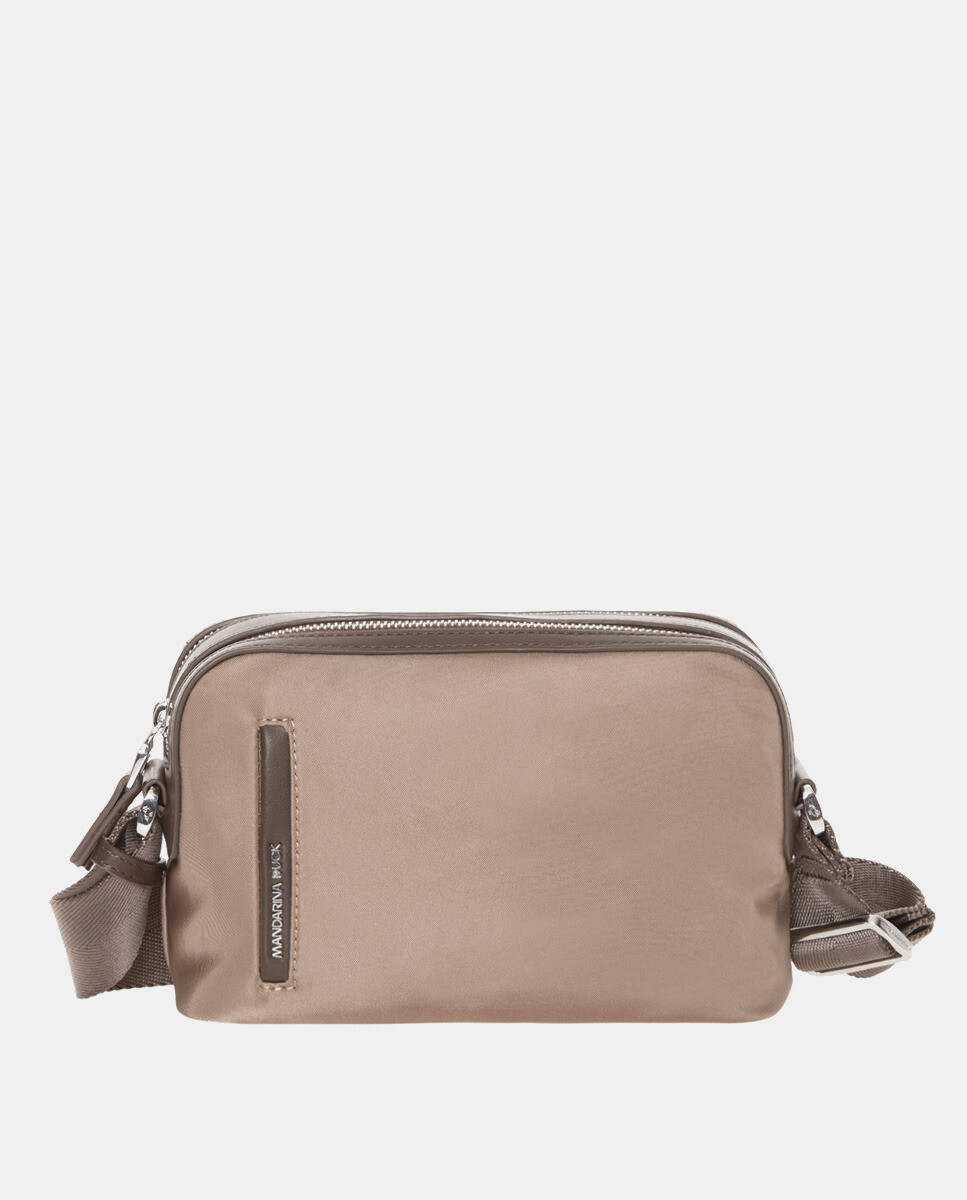 Маленькая коричневая сумка через плечо из нейлона на молнии Mandarina Duck, коричневый
Маленькая коричневая сумка через плечо из нейлона на молнии Mandarina Duck, коричневый