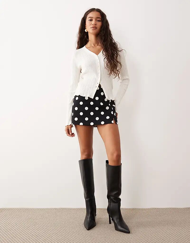 Черные мини-юбки в горошек ASOS DESIGN
Черные мини-юбки в горошек ASOS DESIGN