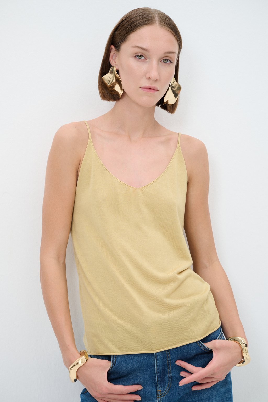 Топ TANK adL, светло-зеленый
Топ TANK adL, светло-зеленый