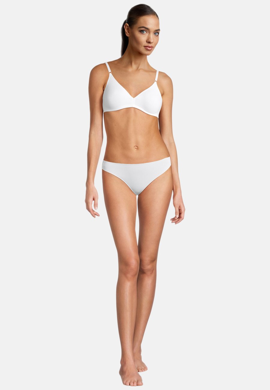Брифы Nina von C. 3 PACK, Weiß/White
Брифы Nina von C. 3 PACK, Weiß/White