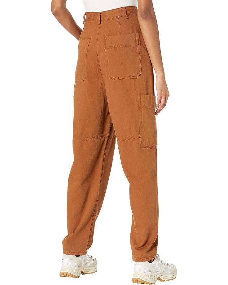 Брюки AG Jeans Renn Hi-Rise Barrel, цвет Clay Stone
Брюки AG Jeans Renn Hi-Rise Barrel, цвет Clay Stone