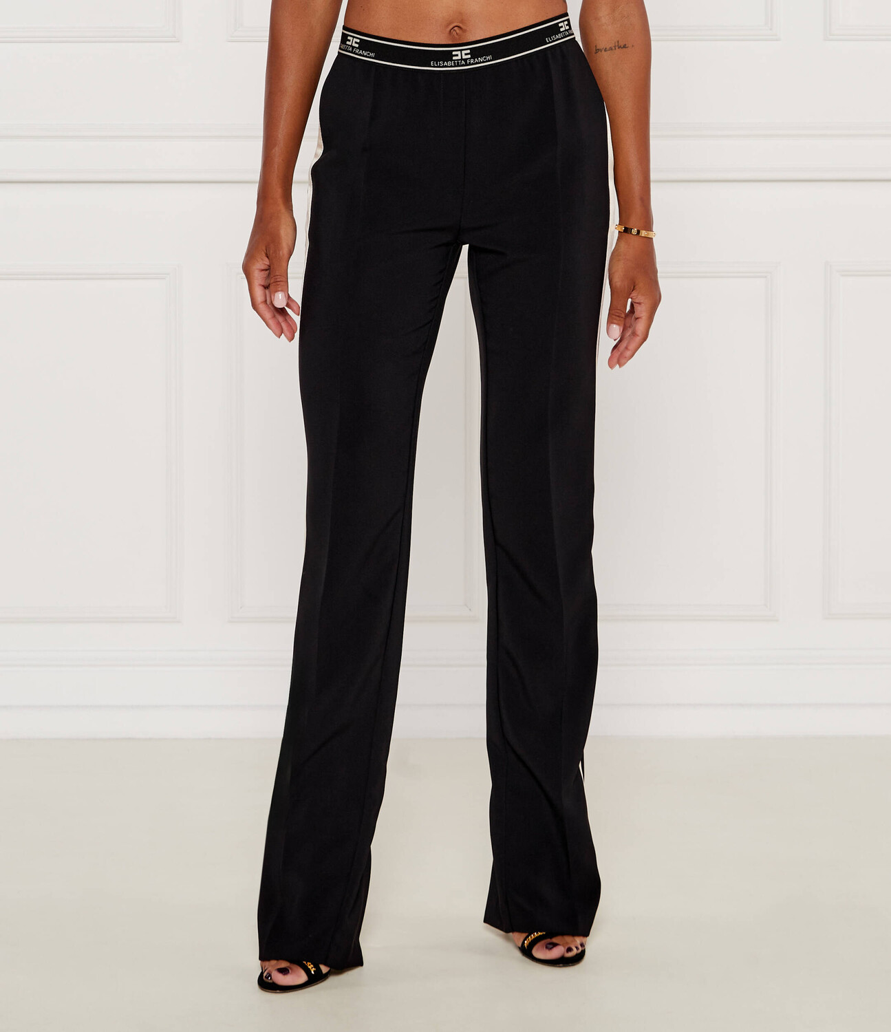 Брюки Elisabetta Franchi Slim Fit, черный
Брюки Elisabetta Franchi Slim Fit, черный