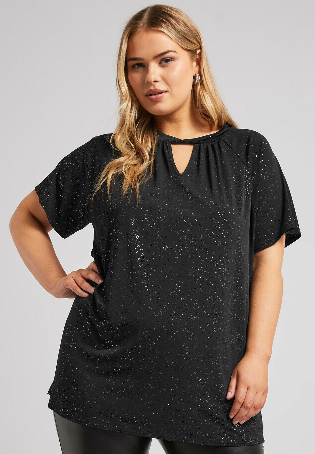 Футболка с принтом Yours Clothing, черный
Футболка с принтом Yours Clothing, черный