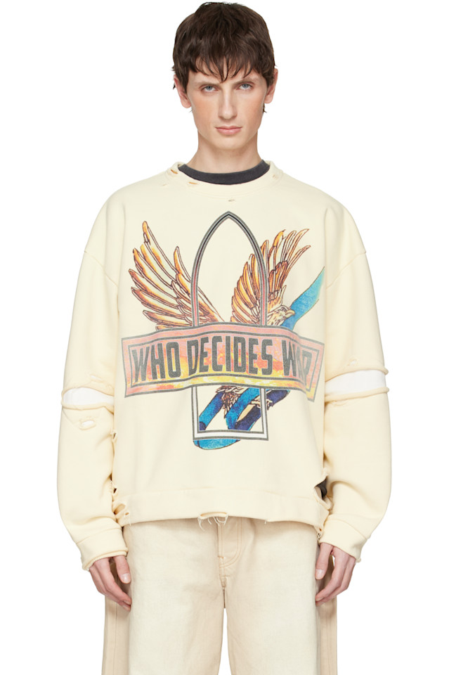 Who Decides War Толстовка Off-White с принтом ленты
Who Decides War Толстовка Off-White с принтом ленты