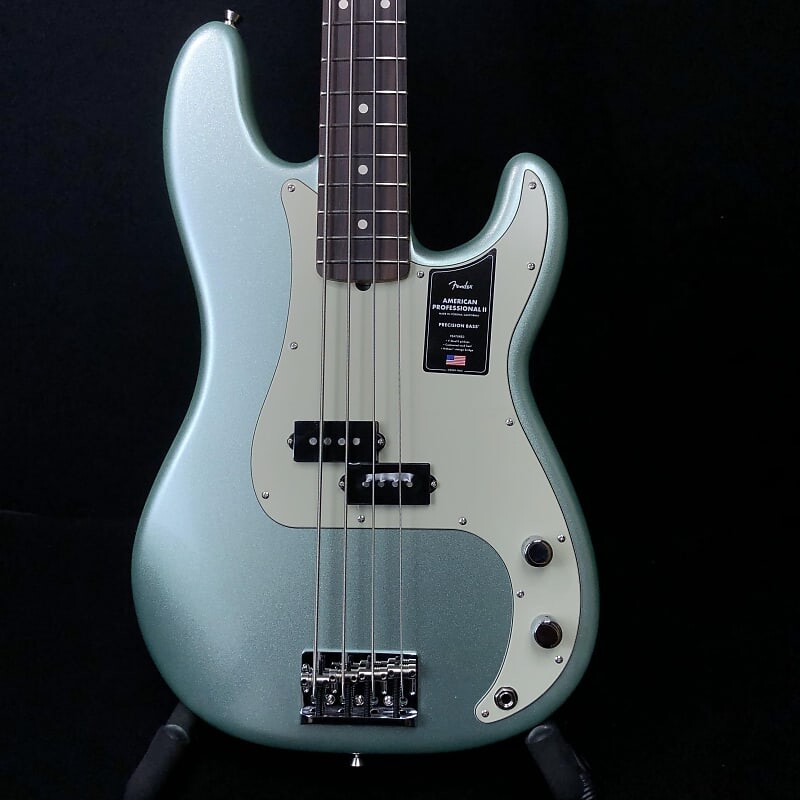 Басс гитара Fender American Pro II P Bass Mystic Surf Green
Басс гитара Fender American Pro II P Bass Mystic Surf Green