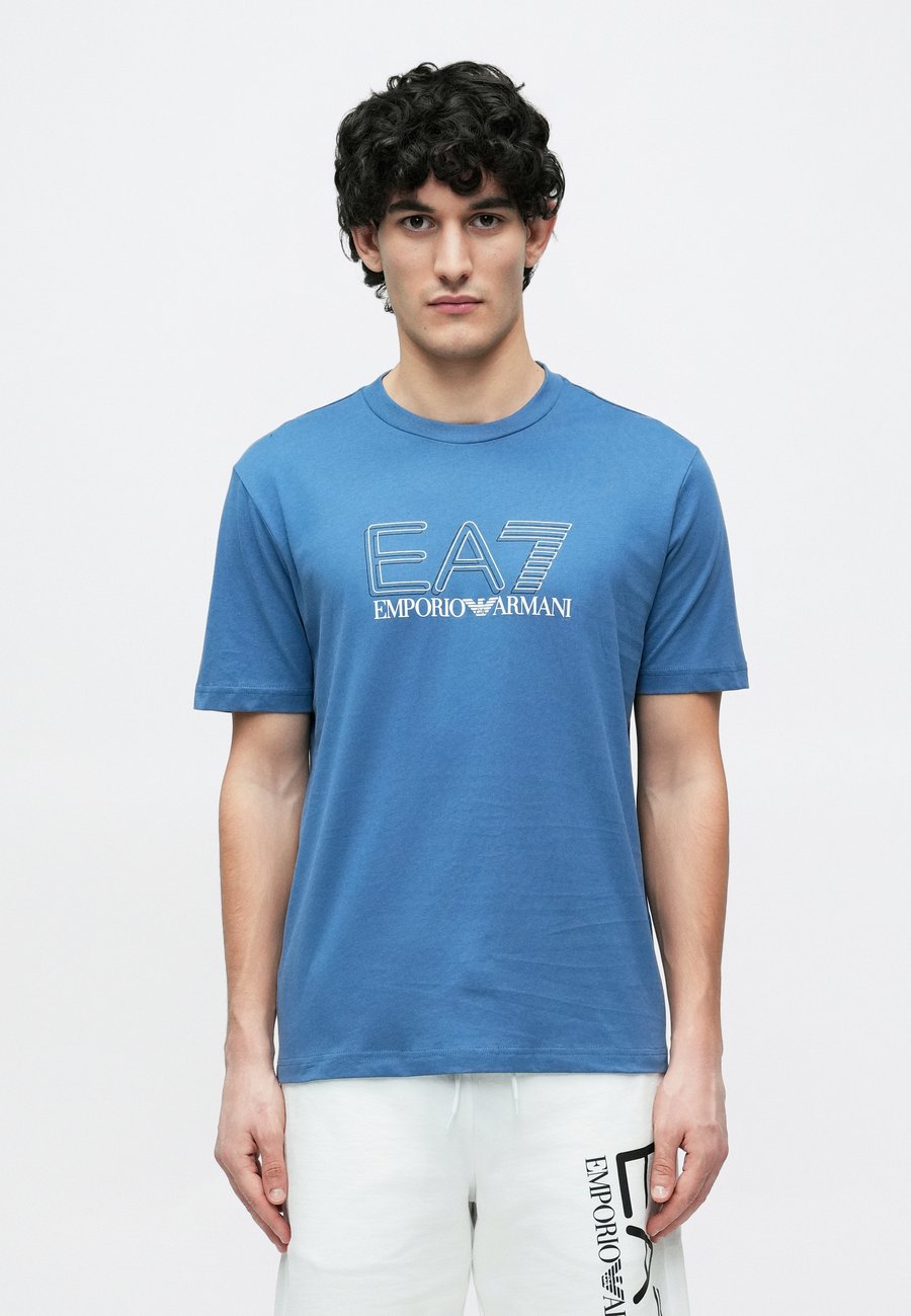Футболка EA7 Emporio Armani TRAIN VISIBILITY TEE, Blue Horizon/Blue, Синий, Футболка EA7 Emporio Armani TRAIN VISIBILITY TEE, Blue Horizon/Blue
Футболка EA7 Emporio Armani TRAIN VISIBILITY TEE, Blue Horizon/Blue, Синий, Футболка EA7 Emporio Armani TRAIN VISIBILITY TEE, Blue Horizon/Blue