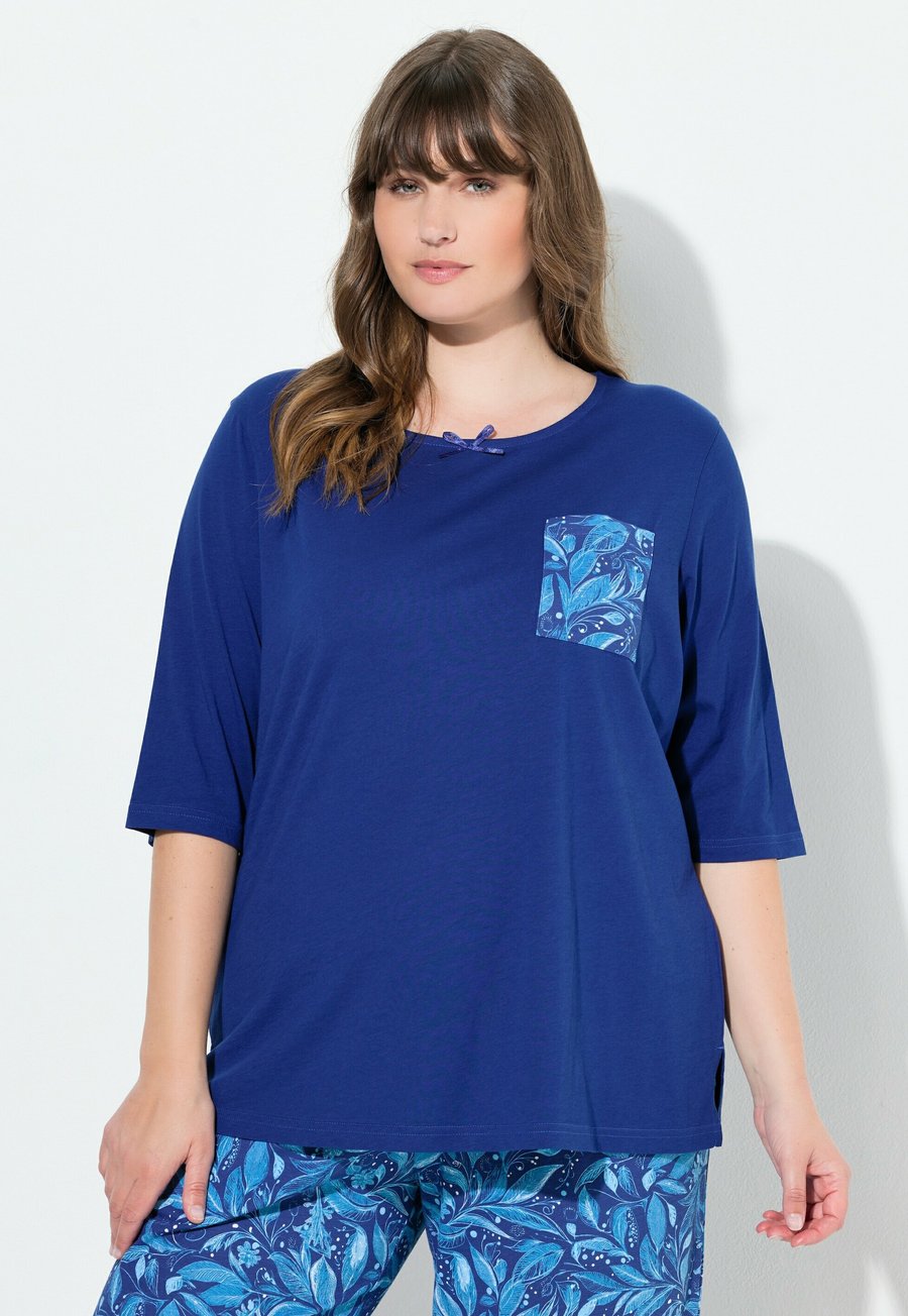 Пижамный топ Ulla Popken Pyjama top, Indigo/Dark Blue
Пижамный топ Ulla Popken Pyjama top, Indigo/Dark Blue