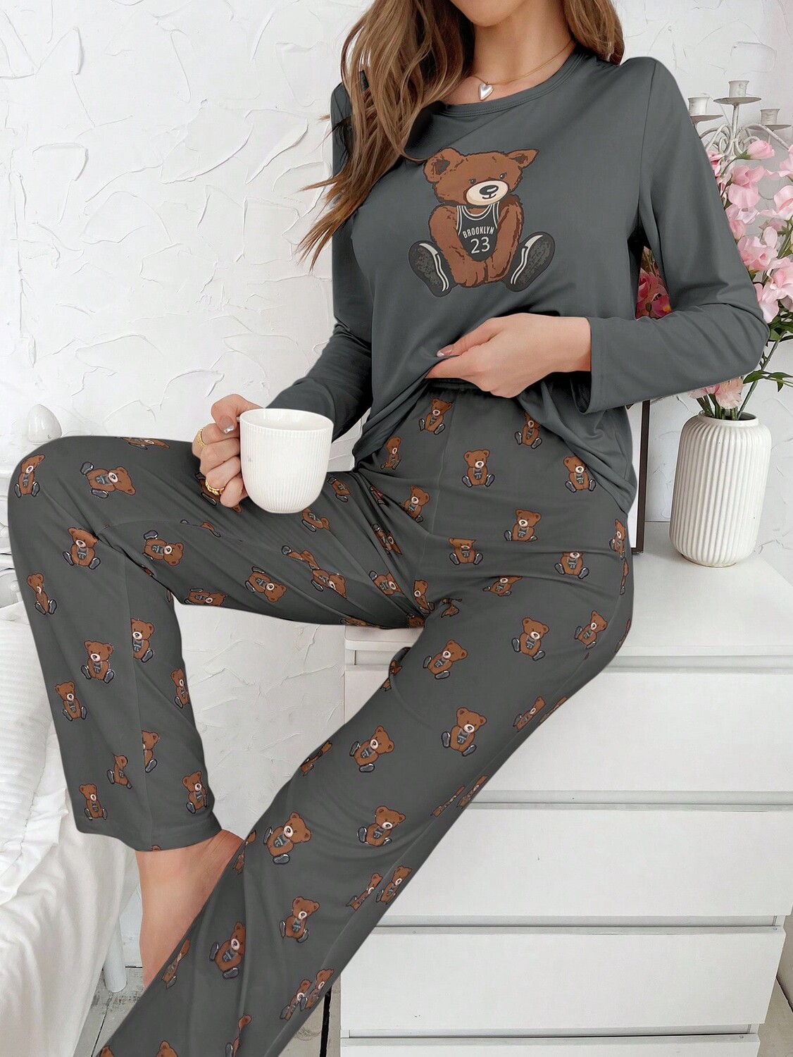 Выкройка медведя, длинный рукав, футболка и брюки, пижамный Комплект, темно-серый
Выкройка медведя, длинный рукав, футболка и брюки, пижамный Комплект, темно-серый