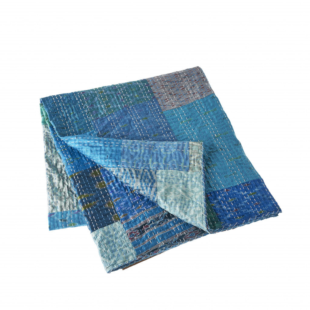 Синее шелковое лоскутное одеяло Kantha размером 70 x 50 дюймов с вышивкой Homezia, цвет Multicolored
Синее шелковое лоскутное одеяло Kantha размером 70 x 50 дюймов с вышивкой Homezia, цвет Multicolored