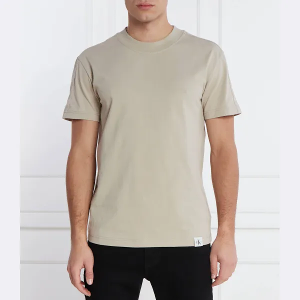 Футболка стандартного кроя Calvin Klein, бежевый
Футболка стандартного кроя Calvin Klein, бежевый