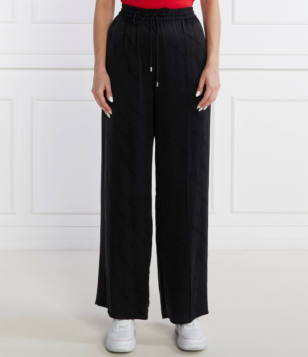 Брюки HUGO Hasabella Regular Fit, черный
Брюки HUGO Hasabella Regular Fit, черный