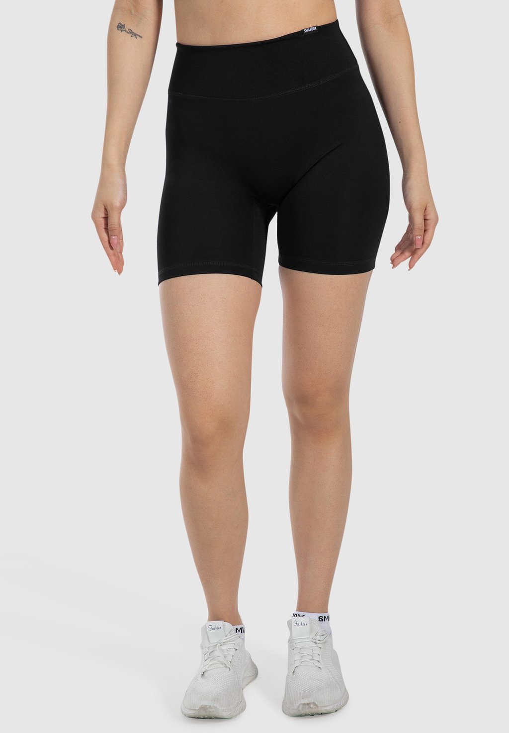 Короткие беговые тайтсы SOFTFEEL ETTY HIGH WAIST YOGA AND PILATES Smilodox, черный
Короткие беговые тайтсы SOFTFEEL ETTY HIGH WAIST YOGA AND PILATES Smilodox, черный